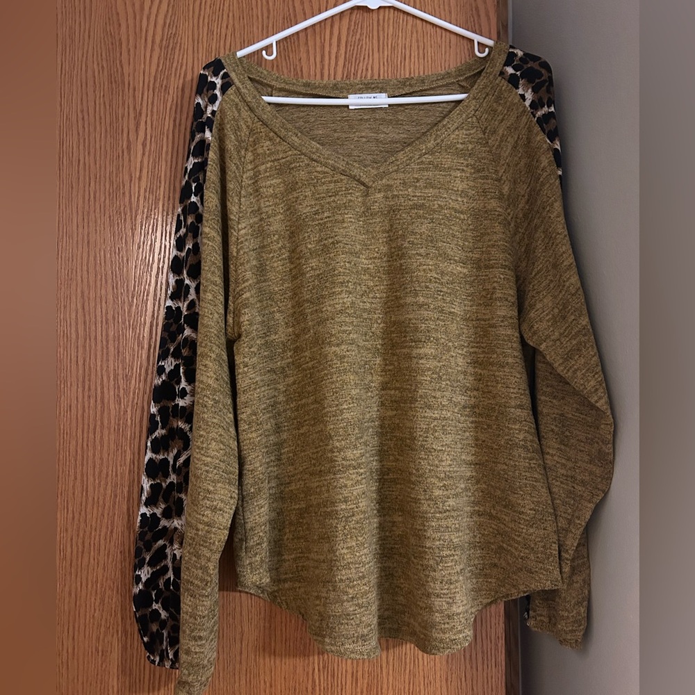 Long Sleeve Blouse with Leopard Detail